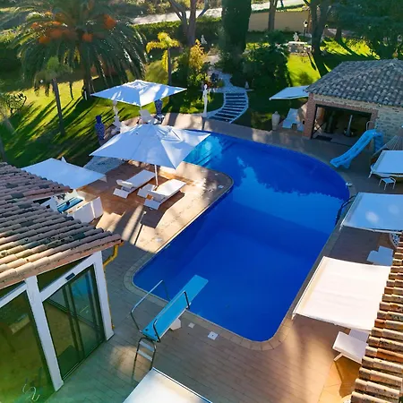 D'hotes & Mas Dels Esquirols