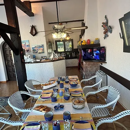 Domaine & Spa Mas Dels Esquirols Bed & Breakfast
